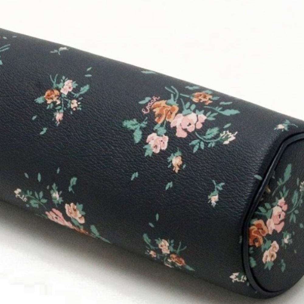 NWOT Coach Navy Floral Makeup Bag - Picture 5 of 9
